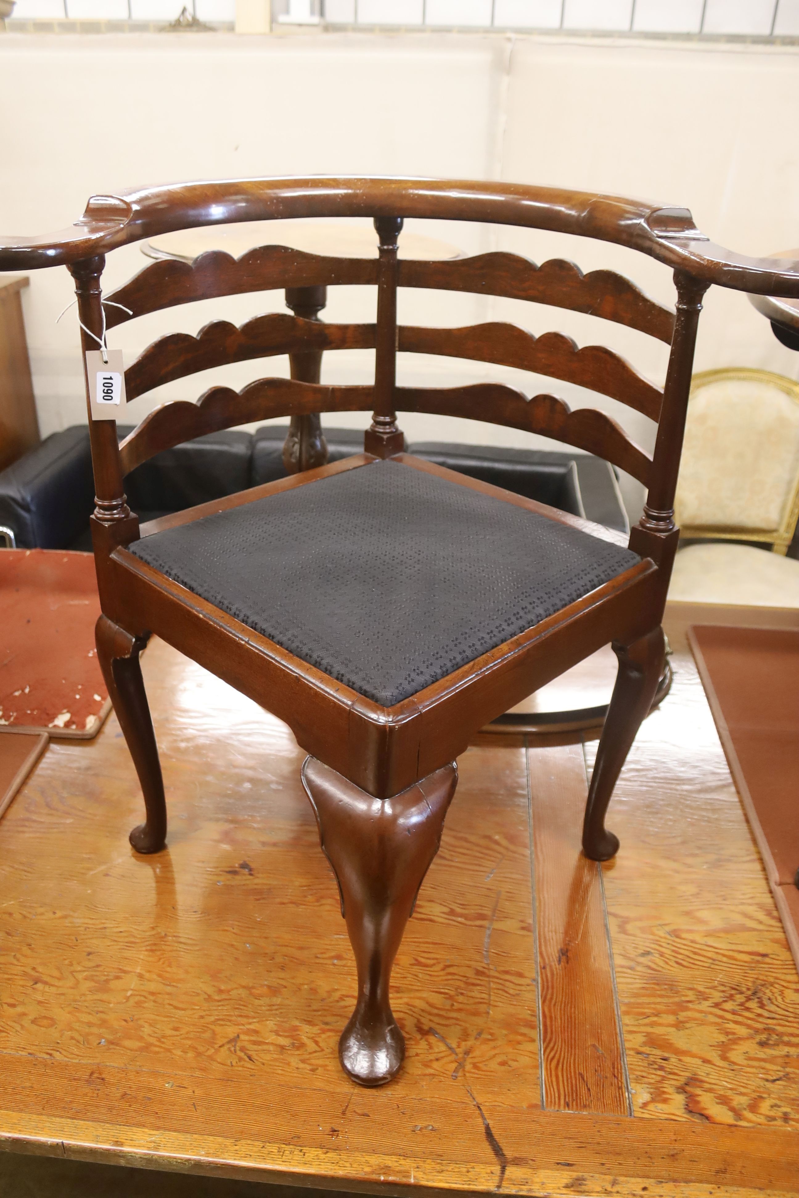 A George II corner elbow chair, width 76cm, depth 62cm, height 80cm
